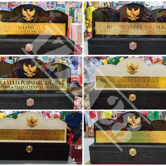 

papan nama meja logo notaris