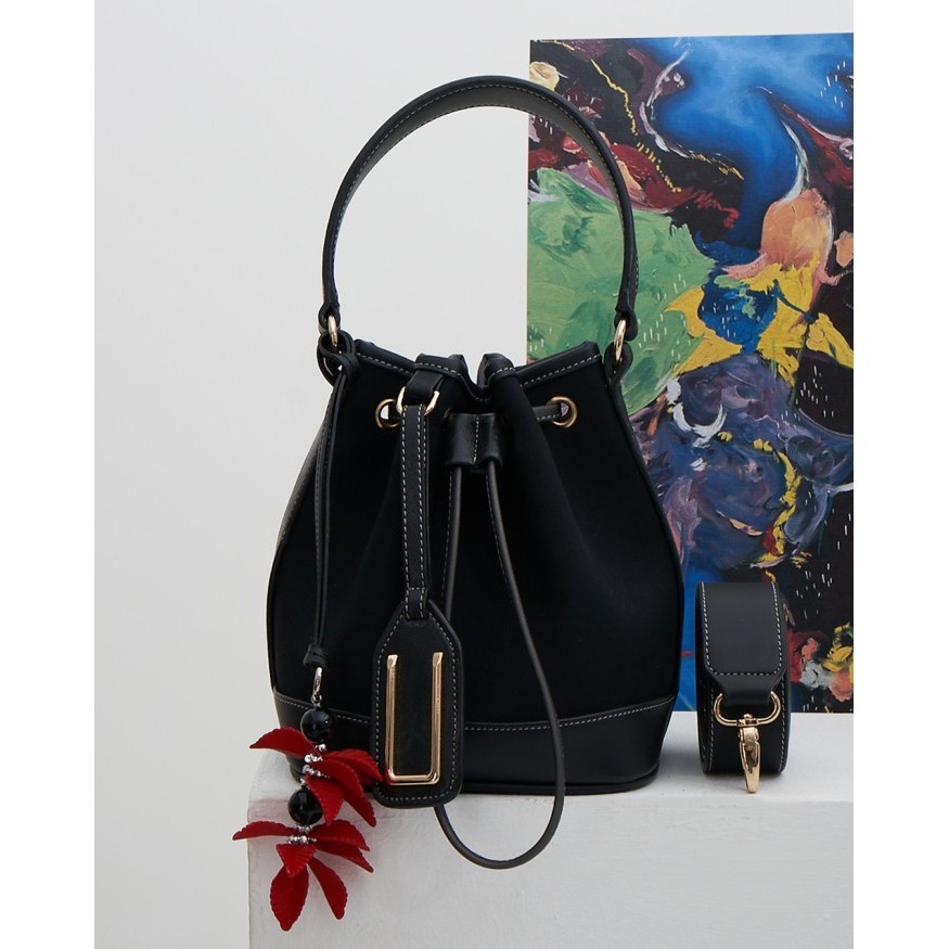 JOSVLI - Narha 22 Phantom Black - bag & charm