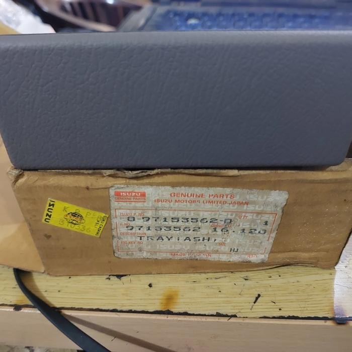 Tempat Asbak Mobil Isuzu Panther Kotak/Capsul Original quality