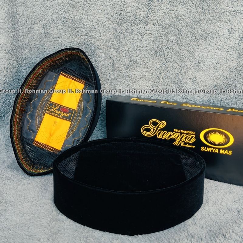 Peci surya peci kopiah songkok nasional peci kopiah hitam polos beludru halus lembut exclusive merek
