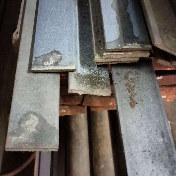 plat strip besi 12mm x 100mm x 6 meter