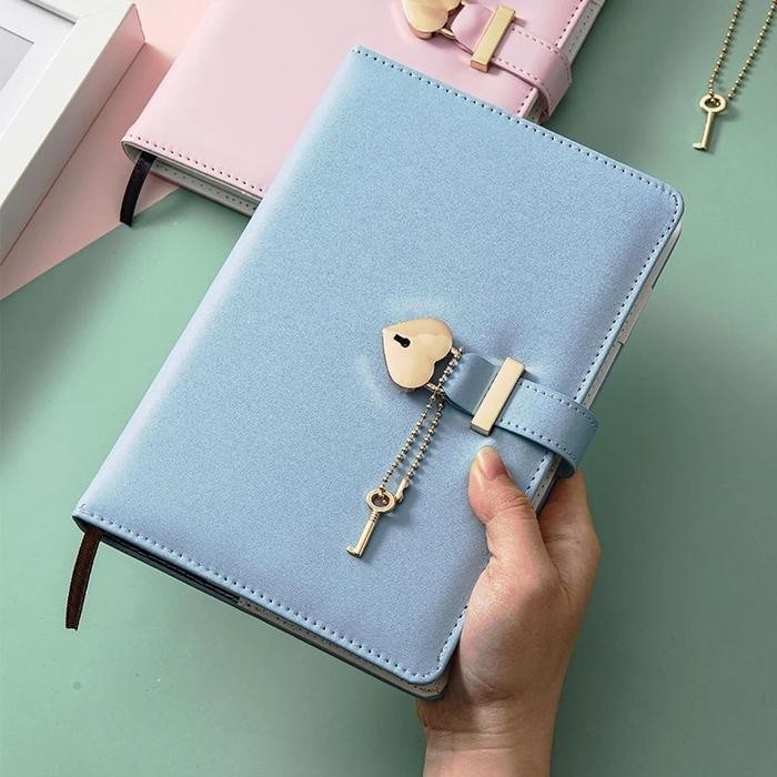 

TERLARIS! Buku Diary Kunci Gembok Aesthetic Notebook Buku Catatan Premium - Pink Muda