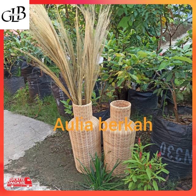Kerajinan UMKM / Guci Rotan Asli Anyam/Vas Rotan Anyam