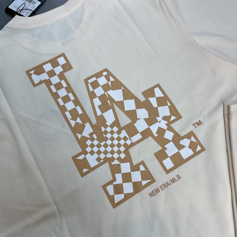 Kaos T shirt New Era x MLB LA Brown T-Shirt New Era Shirt T-Shirt Authentic Unisex