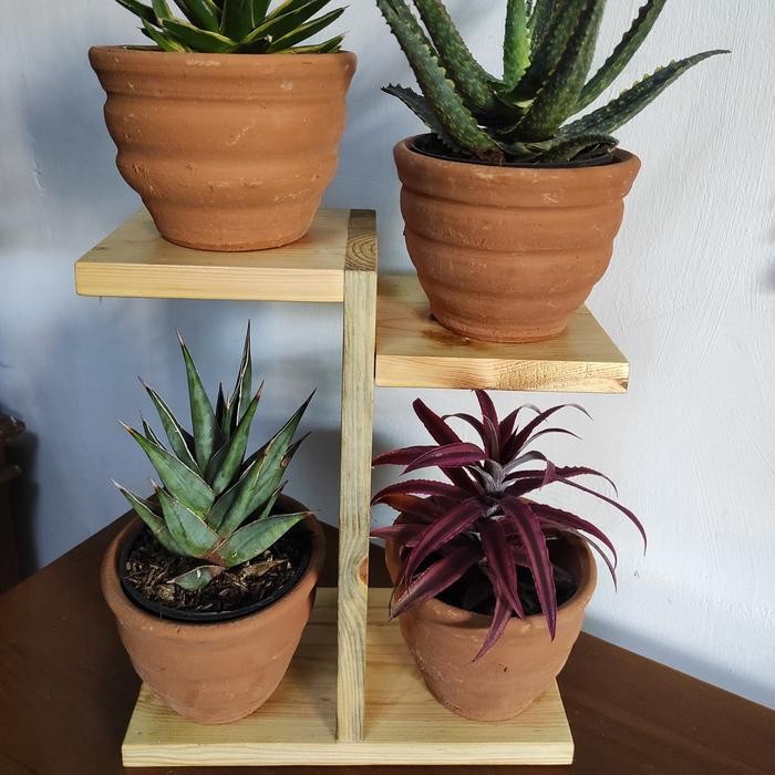 Rak Tanaman / Rak Pot Kayu / Rak Kayu 4 Pot