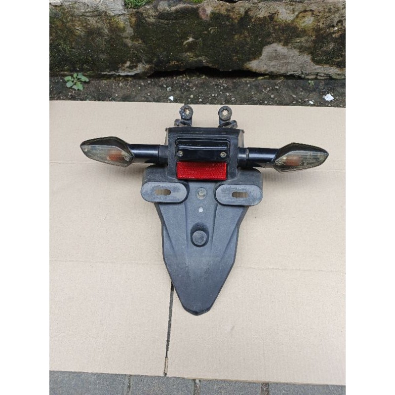 Spakbor slebor belakang Cbr 150 R Fi K45 original copotan