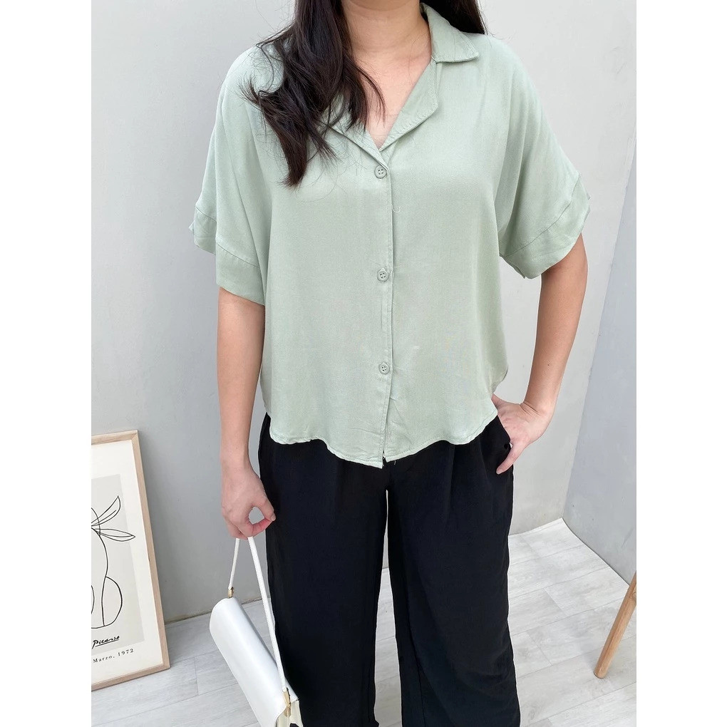 Kemeja Wanita Lengan Pendek Bahan Rayon Polos | Atasan Cewek Casual Kantor Simple Korean Style