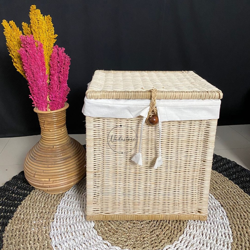 RB02 - Laundry Basket Rattan / Kotak Laundry / Keranjang Laundry Rotan with Top