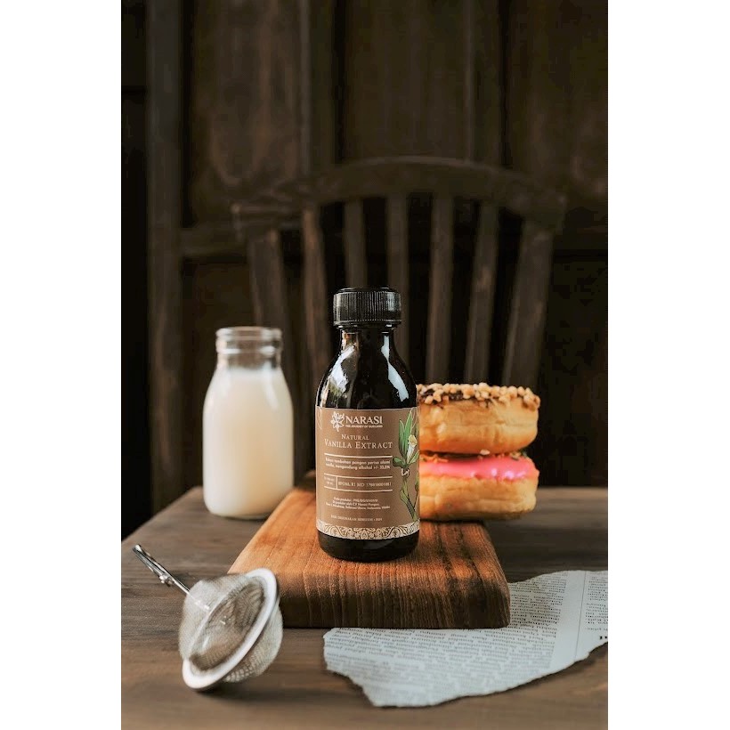 

Narasi Vanilla (Natural Vanilla Extract 100ml)