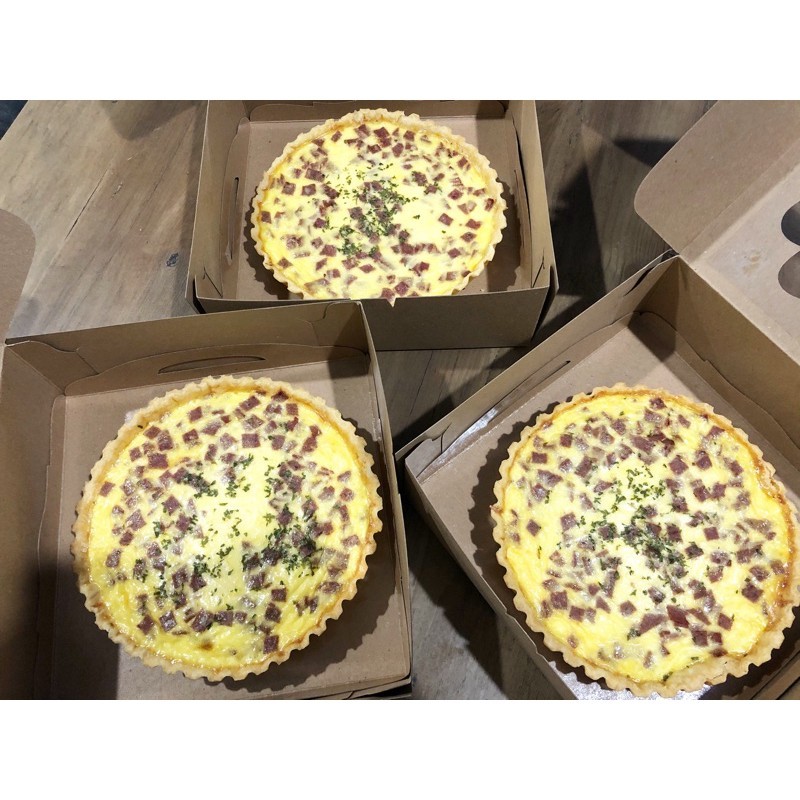 

Quiche Smoke Beef & Cheese 20cm/7cm Variasi Rasa