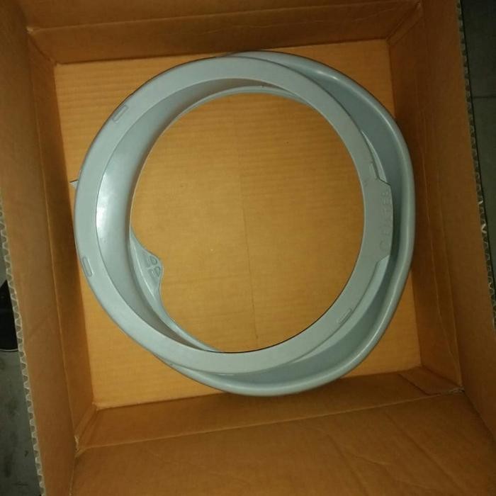 

Door Gasket Karet Pintu Gasket Electrolux EWF 85761 dan EWP 85662