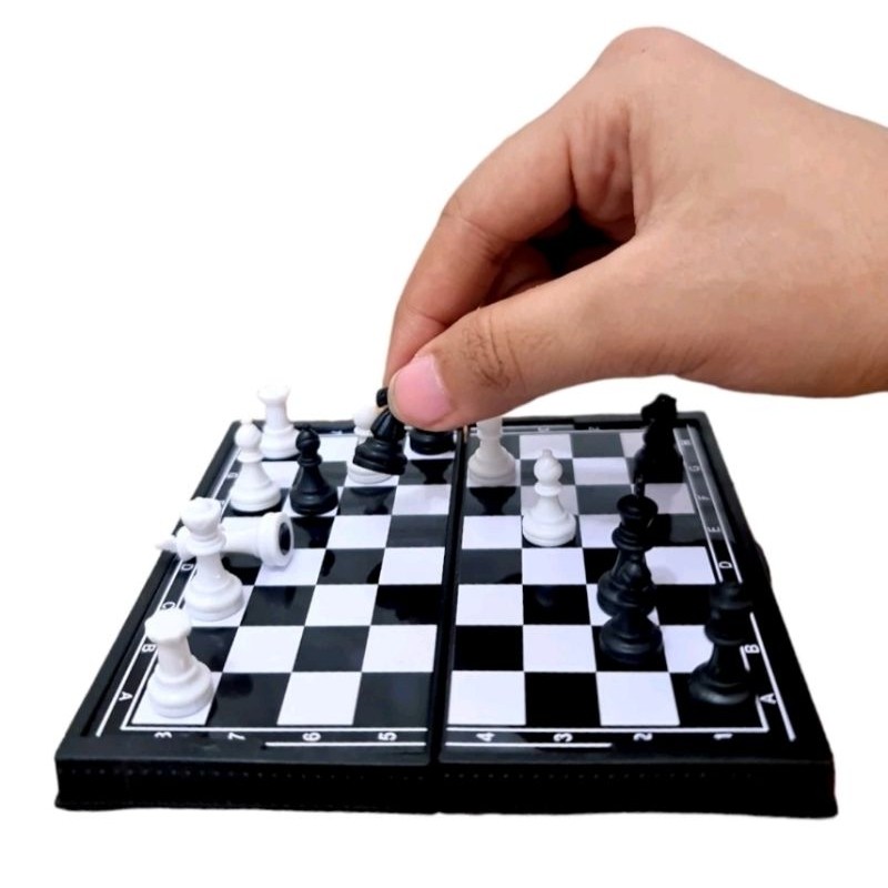 mainan catur mini magnet/ main catur magnet/chess game