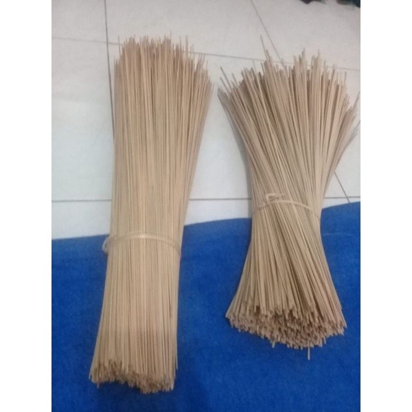 Bambu Arku Kerangka Layangan Gapangan Pegon Arku Bambu Bahan Layangan Isi 20 Batang / 10 Pasang