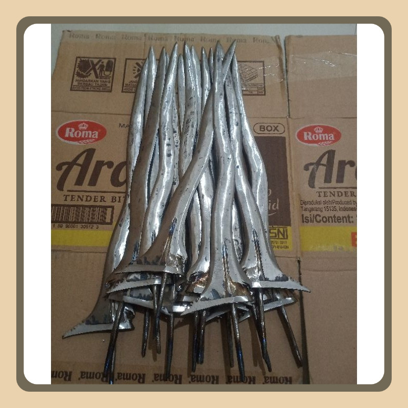 Keris Jangkung Pamor Ngulit Semongko Asli Besi Aji