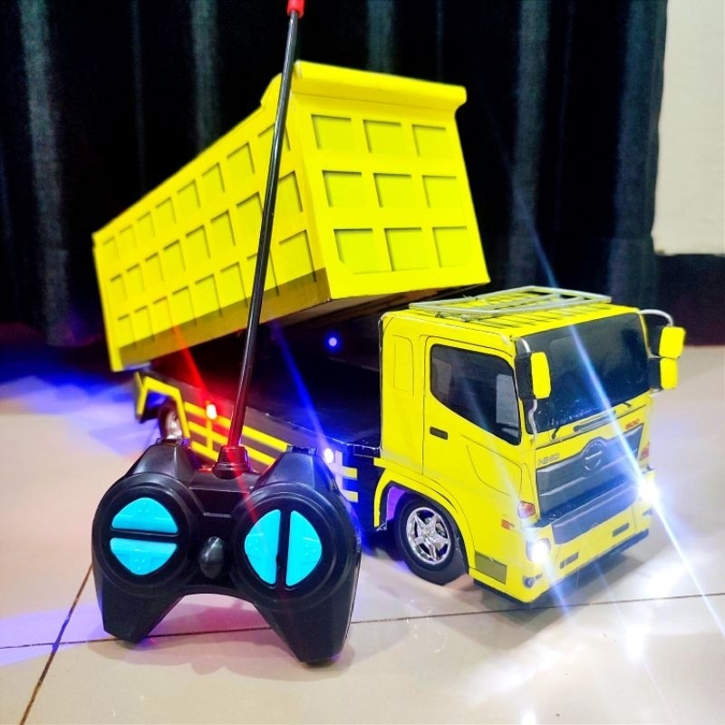 XA63 Hino Dump 500 Keren Miniatur Truk Jungkit Full Variasi Remote Control Buat Mainan Anak Truk Mua