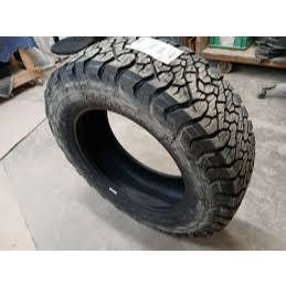 BFGoodrich ALL-TERRAIN T/A KO2 size 275/65 R20 - Ban Mobil