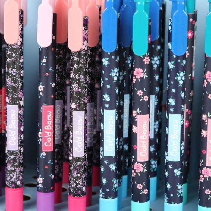 

Pulpen Cetek M&G Ballpaint Cold Braw ABP82775 Pen Tip 0.7 mm Tinta Biru - SATUAN - M&G, PULPEN COLD BRAW