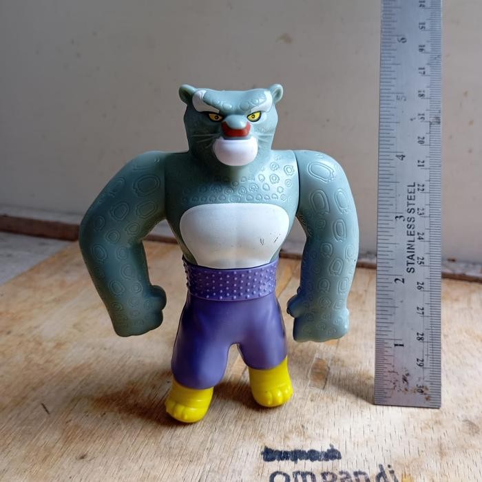 EO99 figure kartun kungfu panda burger king