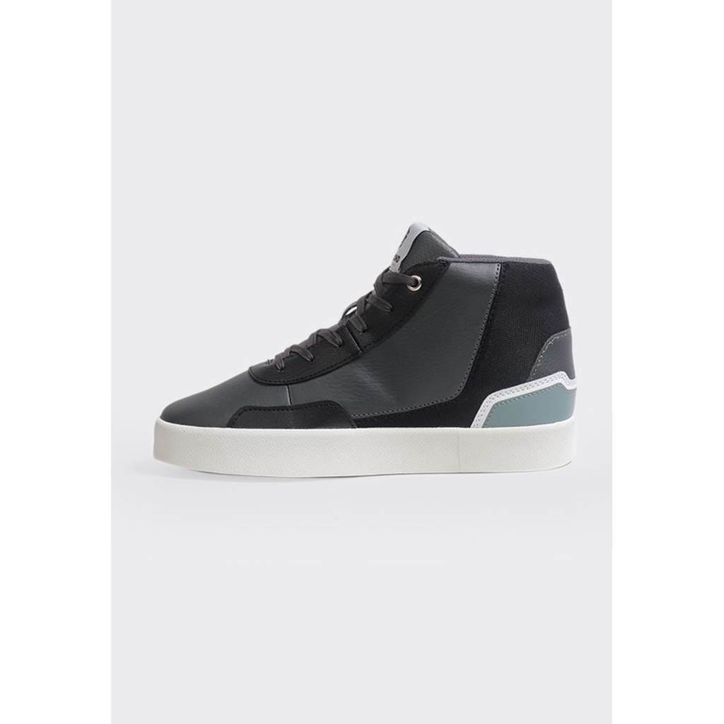 3Second Sepatu Sneakers Pria 591122