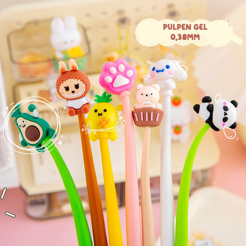 

Olio - Pulpen Gel Elastis Goyang Karakter Boneka 3D Beruang Lucu Astronot Pena Lentur Goyang ATKBZ