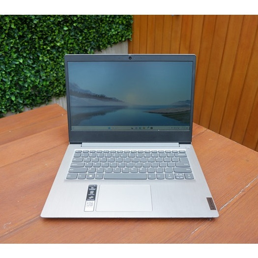 Laptop multimedia Lenovo Ideapad Slim 3 AMD 3020e Ram 4Gb Ssd 256Gb SCu17344