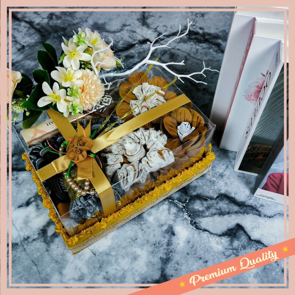 

Kado Hampers Unik Keren Murah Idul Fitri Lebaran / hampers alat sholat wanita/ kado mukena/ hampres mukenah dewasa lengkap/ mukena untuk kado/ hampers idul fitri unik/ hampers mukena silk