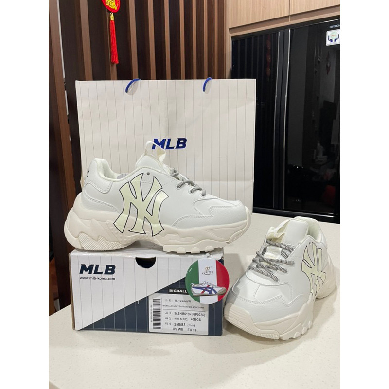 Sepatu MLB New York Yankees Big Ball Chunky White