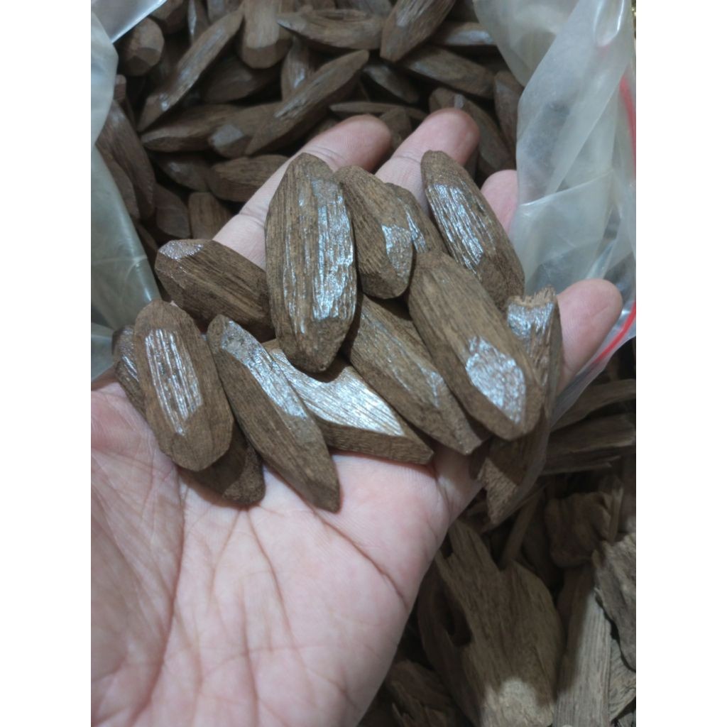 kayu gaharu sanai maroke kelas bawah 100gram