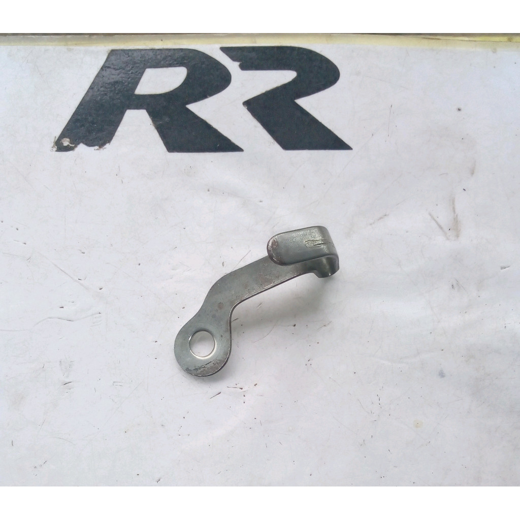 helmet holder gantungan helm suzuki sprinter RC100 sprinter original