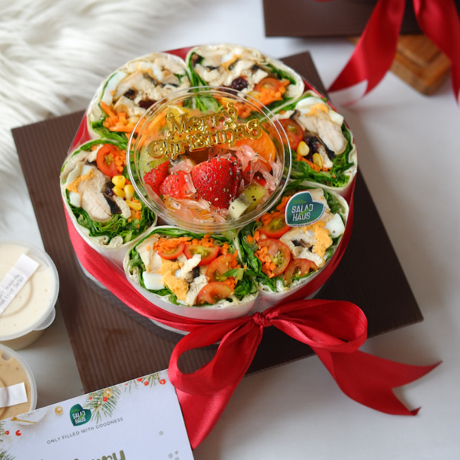 

Salad Wrap Mixed Fruit Cake - Regular Size - Link for Pre-Order 1-30 Hari / READY IN 3 HOURS*
