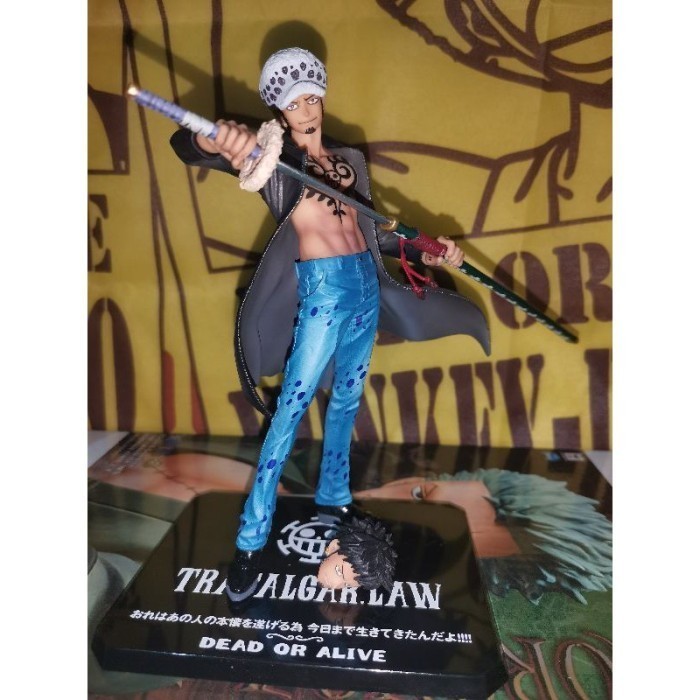 ORIGINAL One Piece Figuarts Zero FZO Law Dressrosa -NEW & VERY RARE