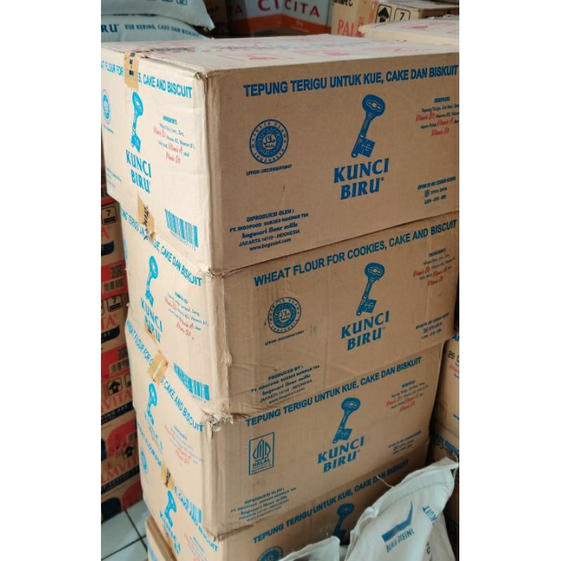 

Kunci Biru 1kg Tepung Terigu Cake Kue Biskuit per dus isi 12kg