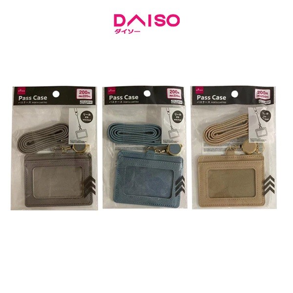 

Daiso Pass Case -With Reel-