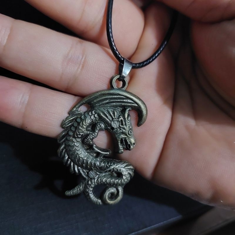 4s Grosir Solo || TERLARIS KALUNG PRIA LIONTIN TITANIUM