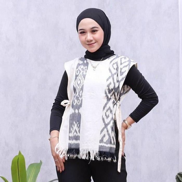 READY BATIK TENUN TORA VEST TENUN TROSO-ROMPI TENUN MOTIF NTT - putih A, L