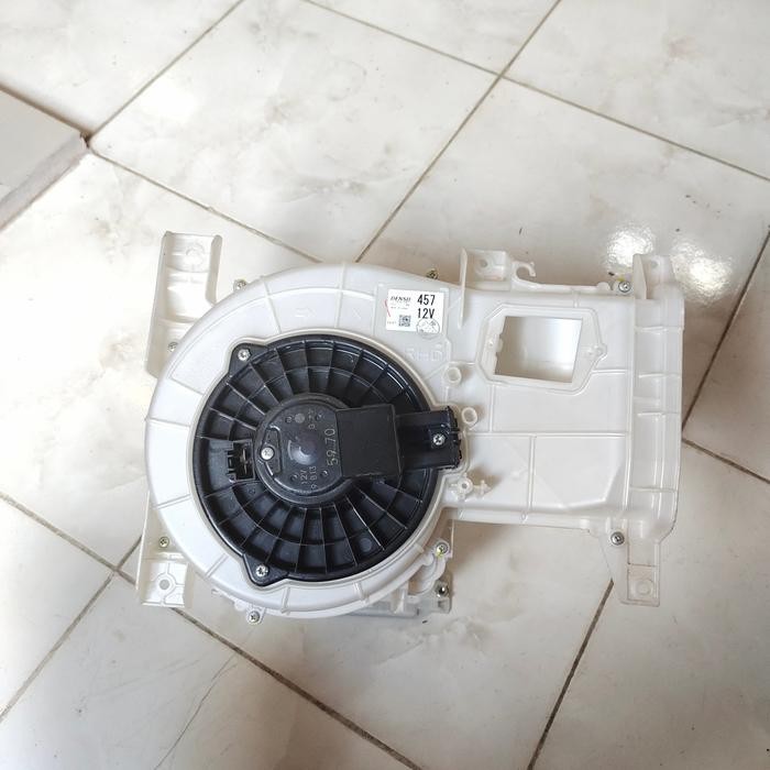 

Motor blower Isuzu ELF NMR 12V Copotan unit