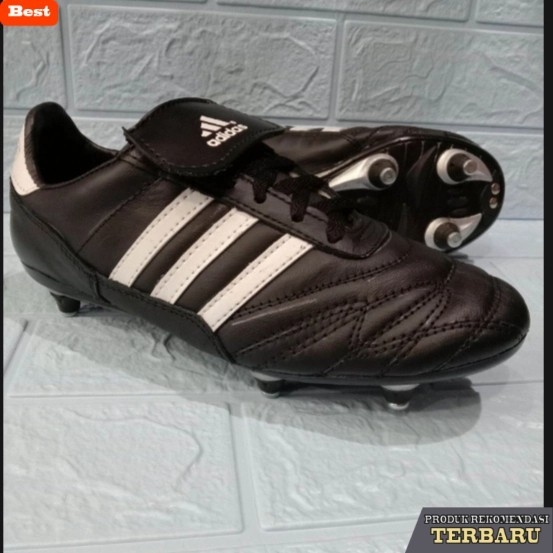rekomendasi sepatu bola untuk kaki lebar sepatu bola asli kulit full besi/full 6 - Hitam, 38