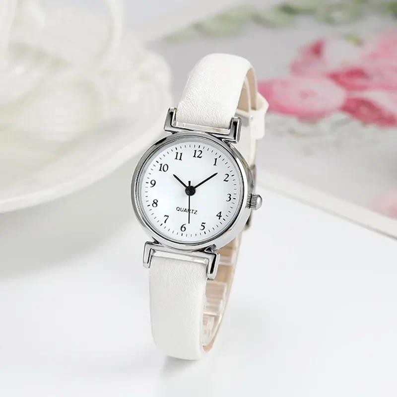 Luxury Women Brand Quartz Alloy Watch Ladies Fashion Small Dial Casual Watch Leather Wristwatch Zega