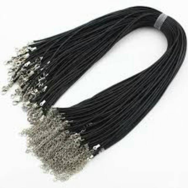 

Tali kalung/ tali kulit bahan tebal tidak berbulu kualitas terjamin / KARGO AKSESORIS