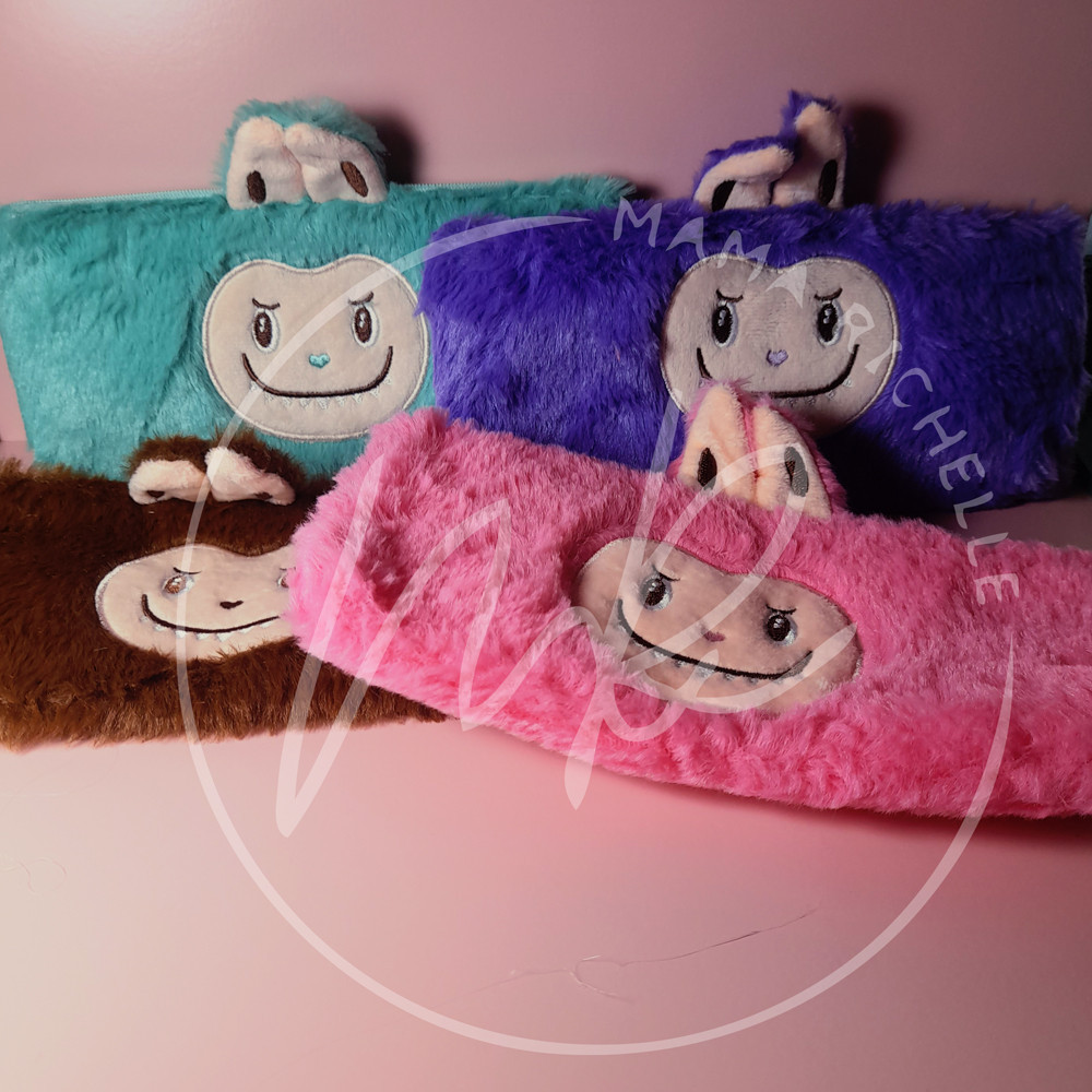 

KOTAK PENSIL BULU HALUS PERSEGI PANJANG DESAIN KARAKTER LABUBU PLUSH FASHION/ /IMPOR/ VIRAL/ TIKTOK