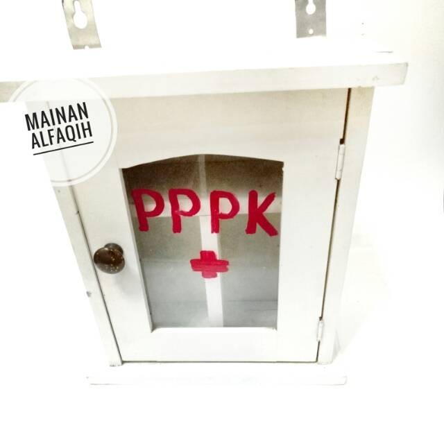 READYSTOCK Mainan kreatifitas anak / Kotak Penyimpanan Obat- P3K dari kayu Mainan anak murah