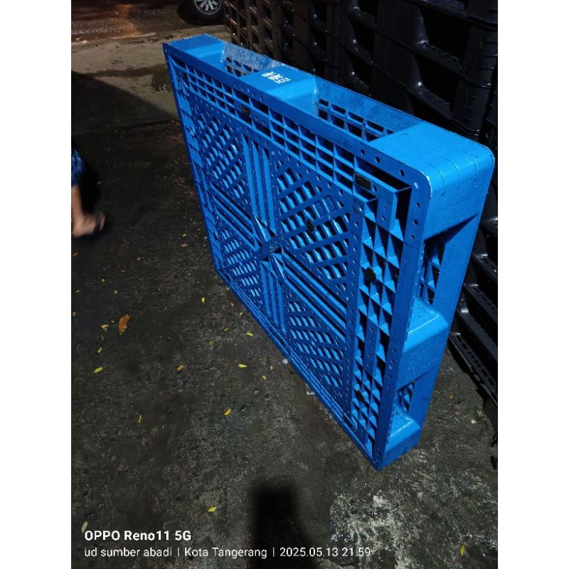 

palet plastik second berkualitas 120x100x15