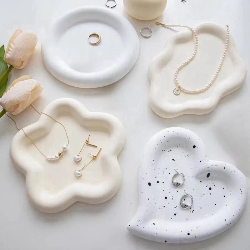 

Concrete Plate Silicone Mold DIY Gypsum Cement Irregular Cloud Tray Silicone Resin Mold