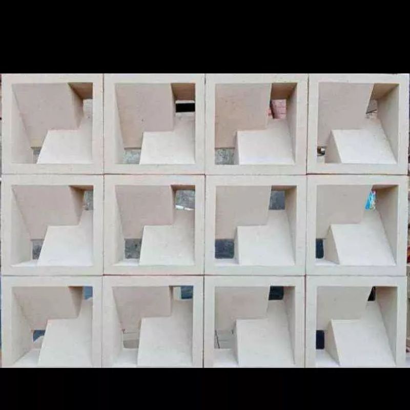 roster beton minimalis, loster beton minimalis, roster putih, lubang angin roster