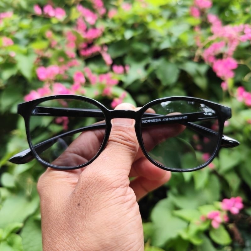 Kacamata Plus Baca Dan Jalan Warna Hitam Frame Elegan Kacamata 2in1 Kacamata Baca Lensa Hitam Redup