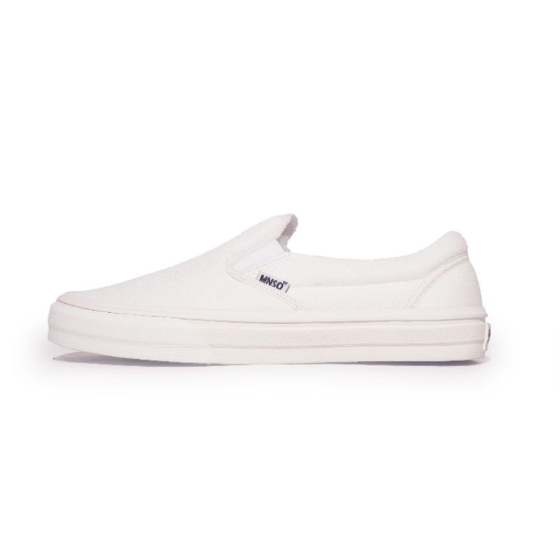 MinusOne Footwear Full White Sepatu Slip-Ons Flat Full White Ringan Antiselip Nyaman Unisex