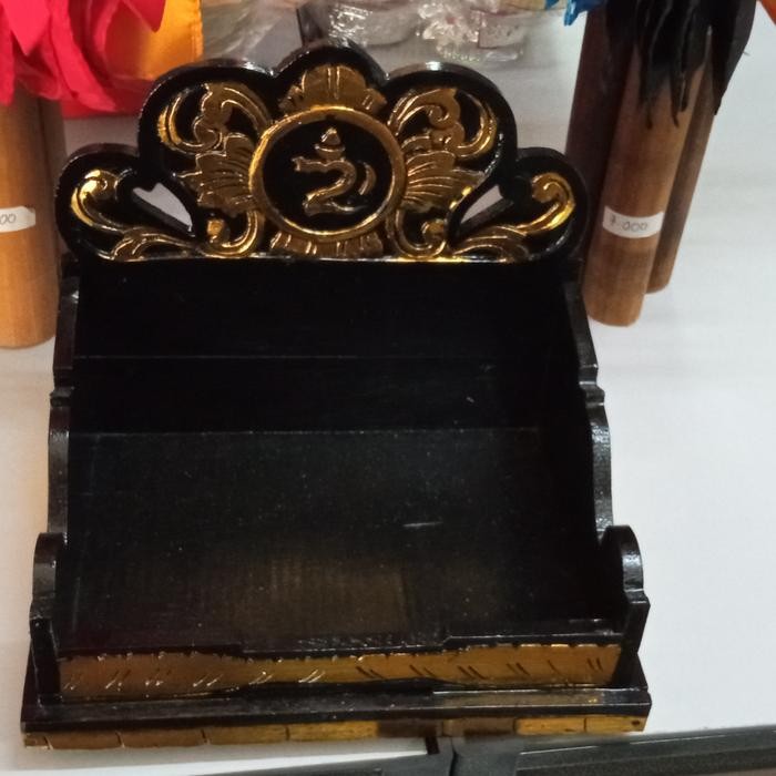 Plangkiran Pelangkiran tempat untuk sembahyangan Bali