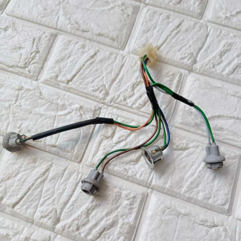 SOCKET LAMPU DEPAN  YAMAHA MIO SOUL KARBU OLD LAMA//COD