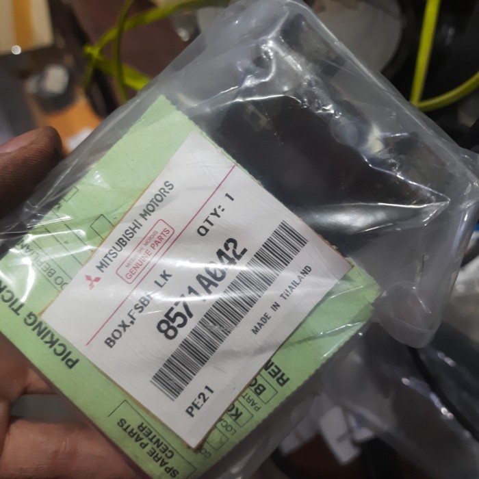 box fusible link all new pajero sport 8571a042