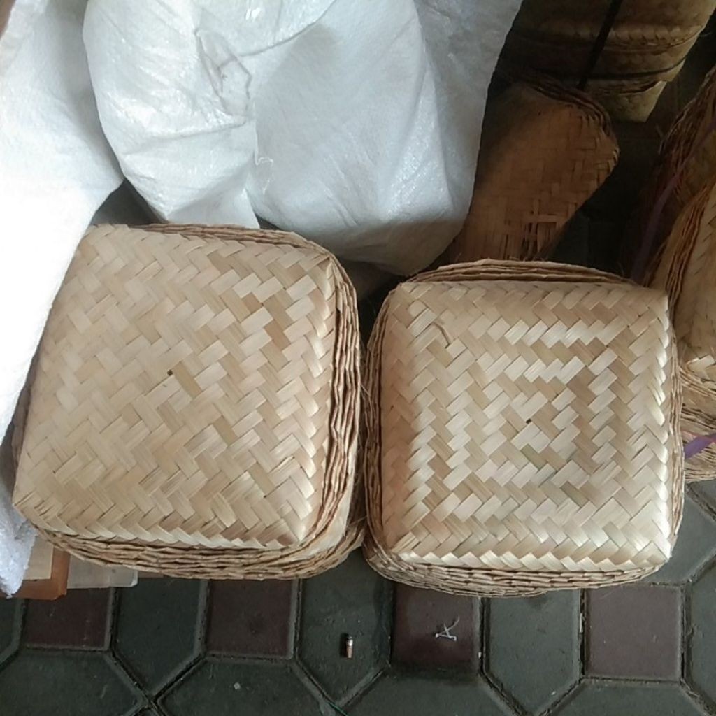 Besek Bambu ukuran 22x22 Harga Sepasang Grosir Murah |  Besek Bambu Handmade
